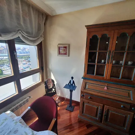 Apartamento Acacias - Piso Amplio En Playa De Poniente 6personas Con Garaje Gijón