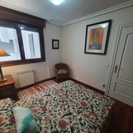 Acacias - Piso Amplio En Playa De Poniente 6 Personas Con Garaje - Vut-2654-as Apartmán Gijón