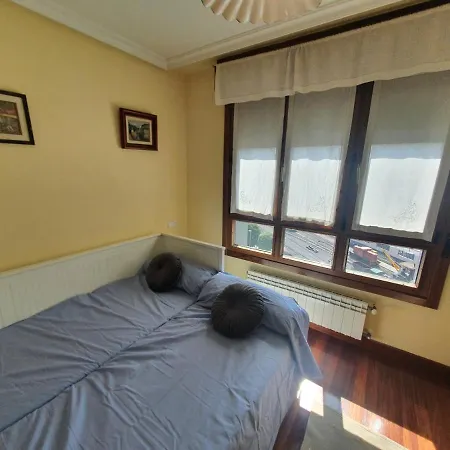 Acacias - Piso Amplio En Playa De Poniente 6personas Con Garaje *