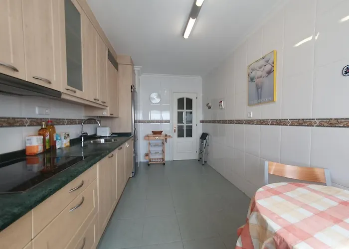 Acacias - Piso Amplio En Playa De Poniente 6 Personas Con Garaje - Vut-2654-as * Gijón