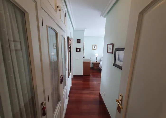 Apartman Acacias - Piso Amplio En Playa De Poniente 6 Personas Con Garaje - Vut-2654-as *